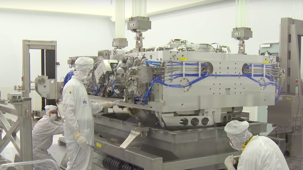 ASMLs cleanroom for EUV